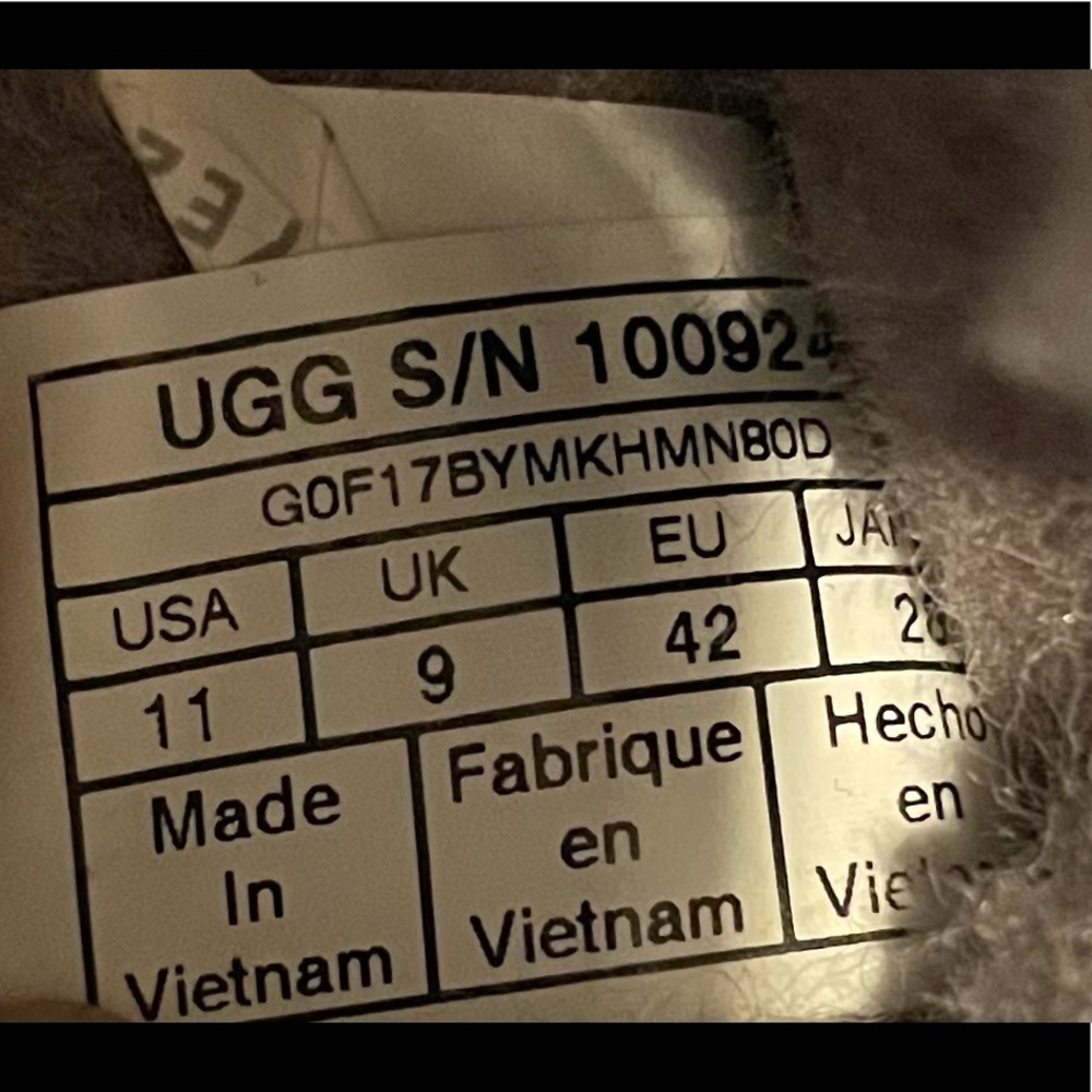 Ugg Moccasins - Picture 5 of 5